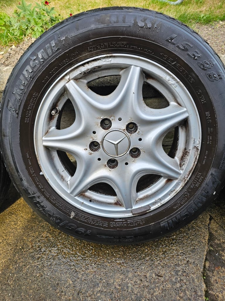 Mercedes c-class alloy wheels x4 with good tyres