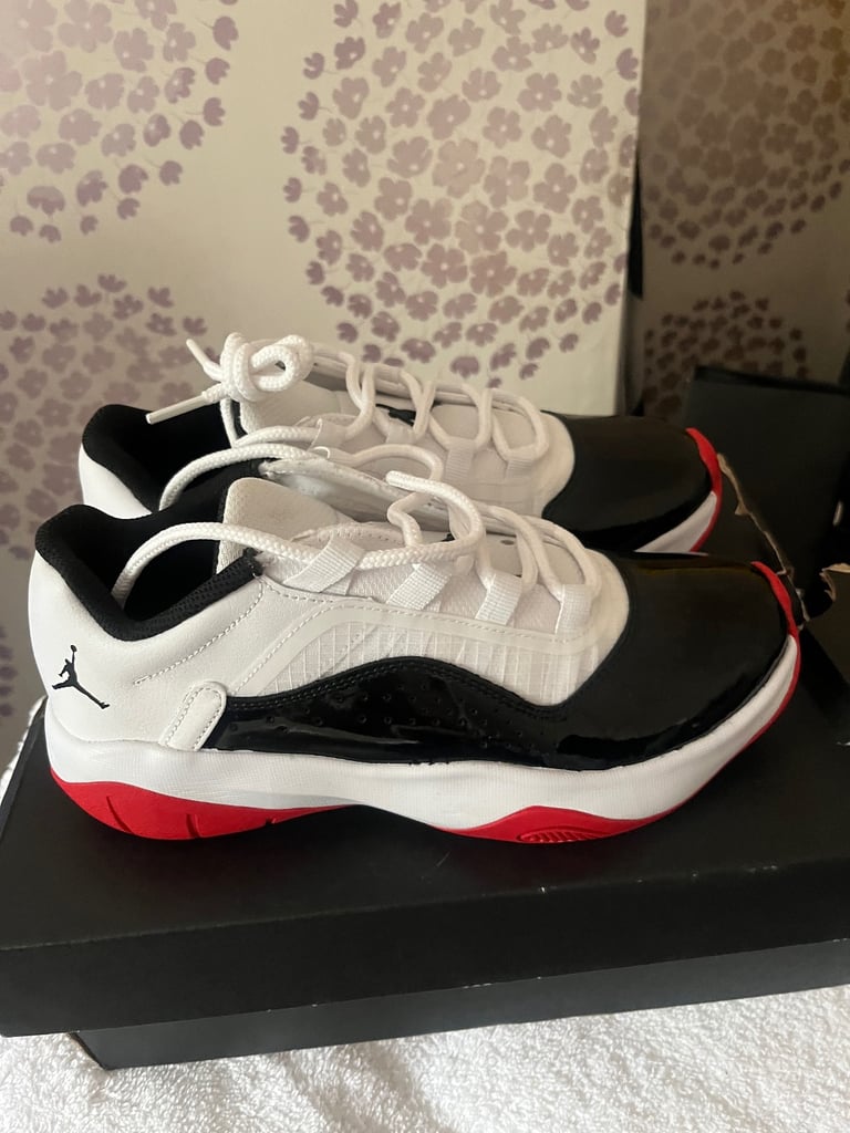 Women’s Jordan Trainers 