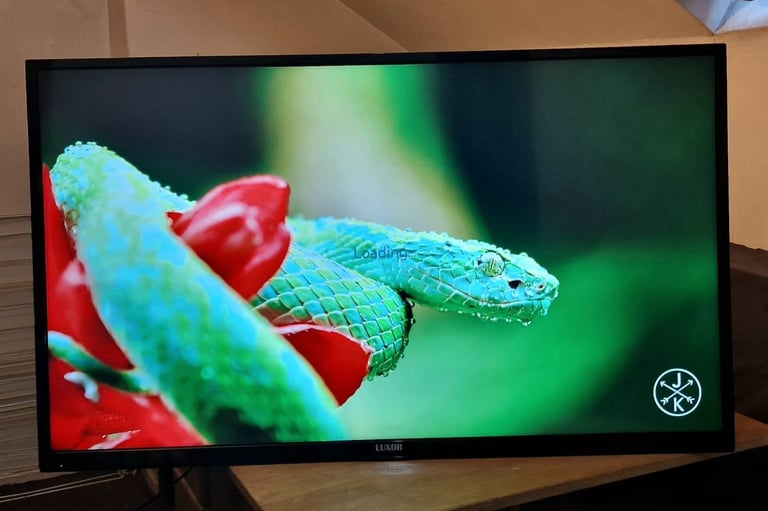 Smart TV 50 inch GOOD WORKING NO STAND
