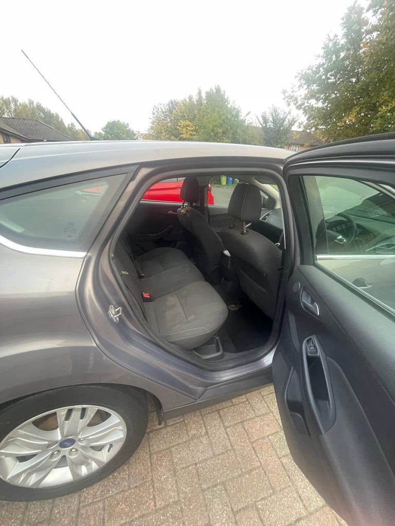 Ford, FOCUS, Hatchback, 2015, Manual, 1560 (cc), 5 doors