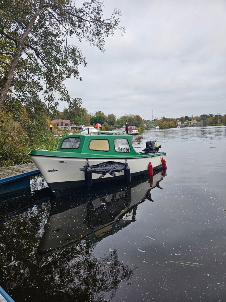 15ft fiberglass boat 