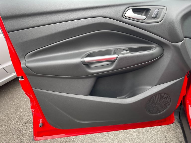 2018 Ford Kuga 2.0 TDCi EcoBlue Zetec AWD Euro 6 (s/s) 5dr HATCHBACK Diesel Manual