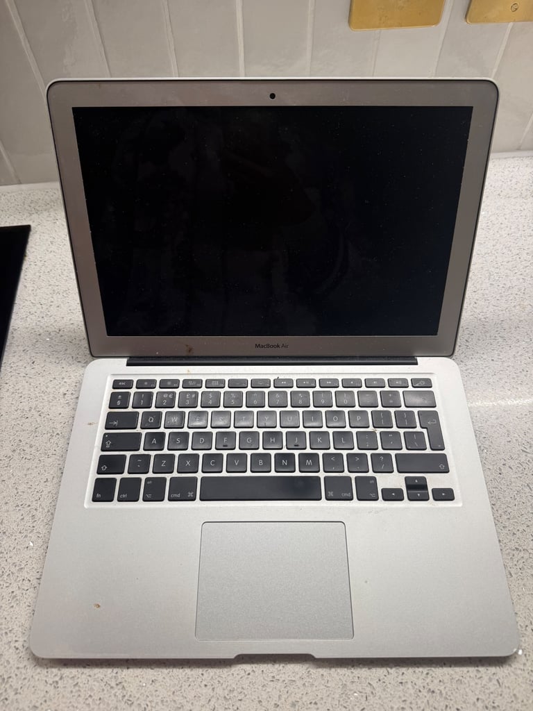 Apple MacBook Air 2016 for parts 