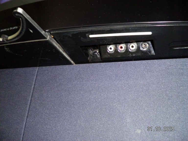 Bang & Olufsen BeoCenter 1 CRT DVD Retro Gaming TV Monitor RGB Scart 240p