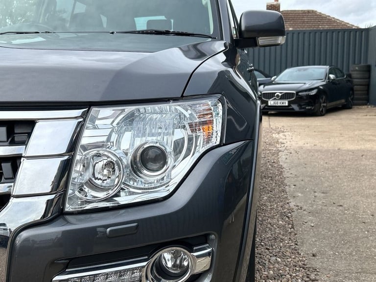 2016 Mitsubishi Shogun 3.2 DI-DC SG3 SUV 5dr Diesel Auto 4WD Euro 6 LWB (187 ps) ESTATE Diesel Au...