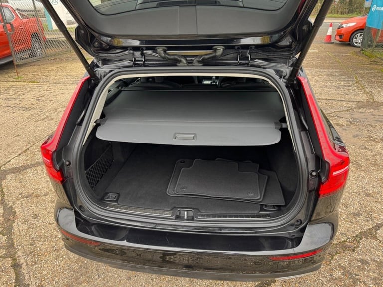 2021 Volvo V60 2.0 B5P Cross Country 5dr AWD Auto ESTATE PETROL Automatic