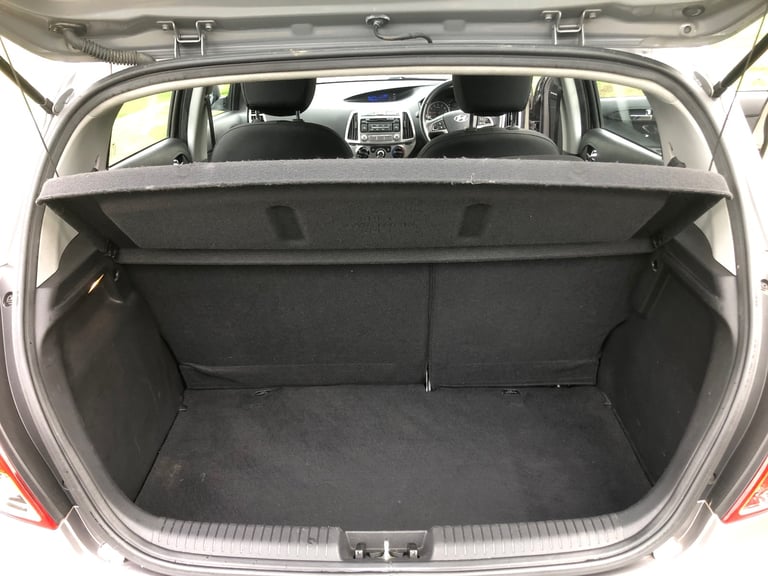 * 39,000 MILES * 2014 HYUNDAI I20 1.2 PETROL ACTIVE 5 DOOR HATCHBACK MANUAL * £35 TAX *