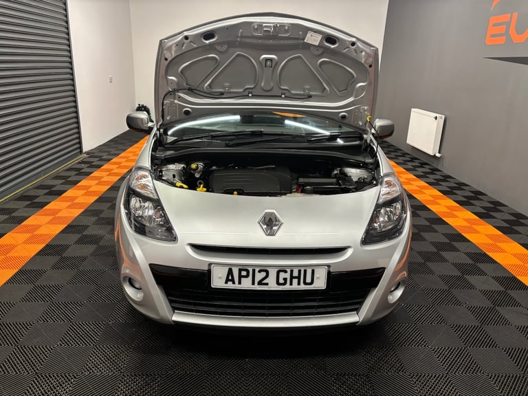 2012 Renault Clio 1.2 16V Dynamique TomTom 5dr HATCHBACK Petrol Manual