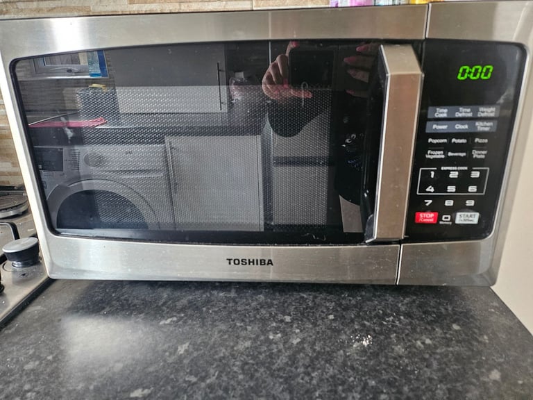 image for Toshiba microwave 23l 