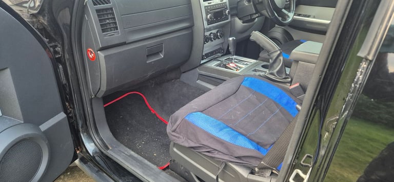 Dodge, NITRO, Suv., 2008,LPG duel fuel., 3700 (cc), 5 doors