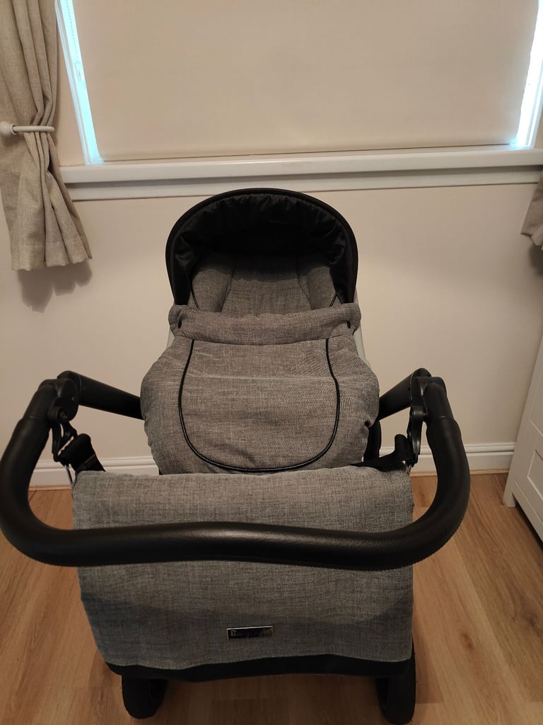 image for Babystyle prestige travel system with isofix