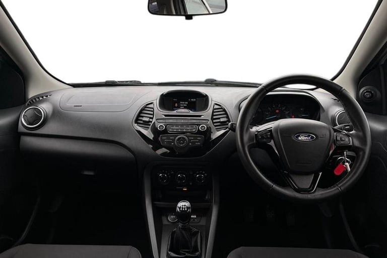 2017 Ford Ka+ 1.2 Zetec 5dr - 12 MONTHS MOT, 2 KEYS, LOW INSURANCE GROUP, REAR PARKING SE Hatchba...