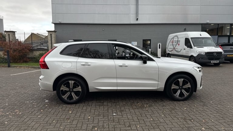 2023 Volvo XC60 Recharge Plus, T6 AWD plug-in hybrid, Electric/Petrol, Dark Estate Petrol Paralle...
