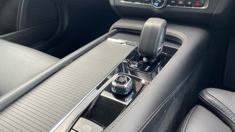 2022 Volvo V90 2.0 B4P Core 5dr Auto ESTATE PETROL Automatic
