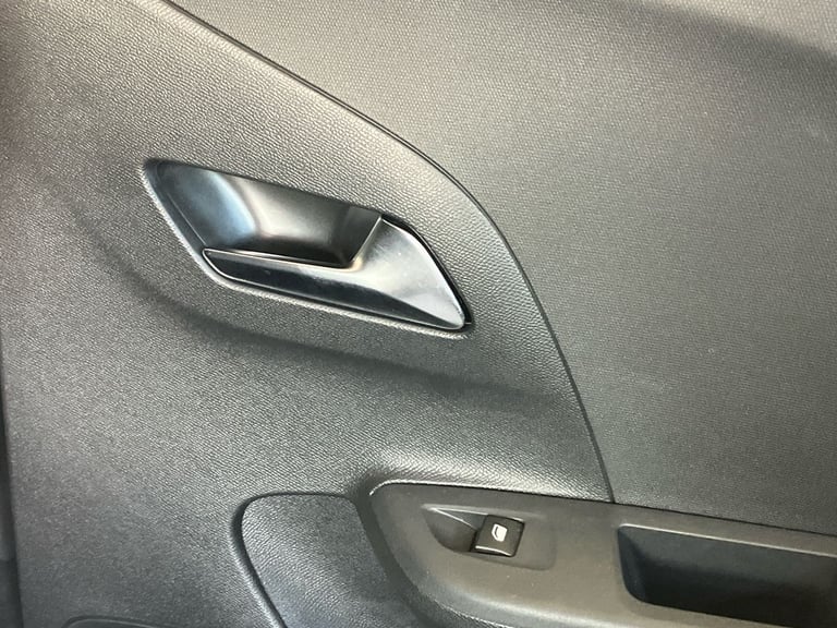 2024 Vauxhall Corsa 100kW Design 50kWh 5dr Auto Hatchback Electric Automatic