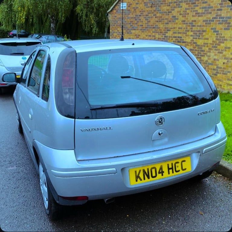 Corsa AUTOMATIC 12Month Mot sunroof good runs 