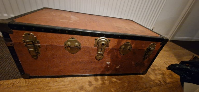 Large Chest / Overpond Trunk 1940s wood Metal Storage / Coffee Table 36"