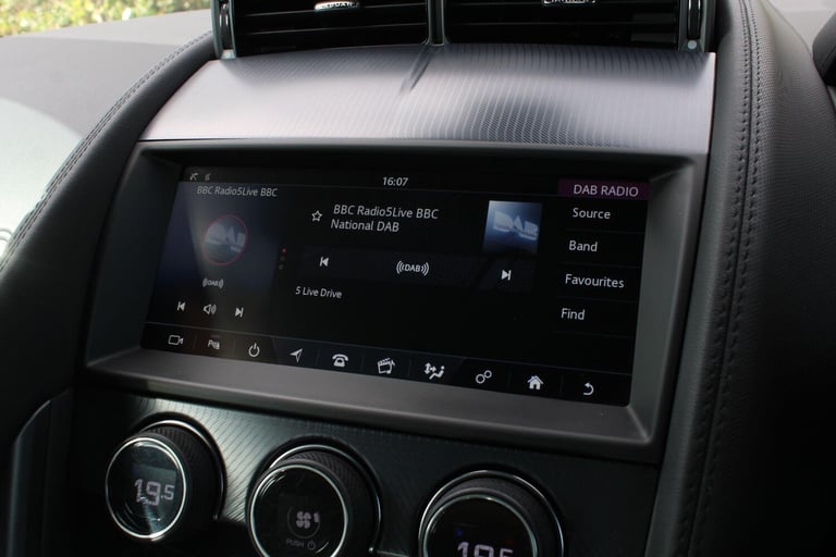  Jaguar F-Type 3.0 V6 R-Dynamic Auto Euro 6 (s/s) 2dr Petrol Automatic