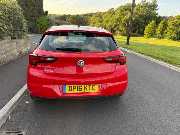 Vauxhall Astra Design 1.6 CDTi BlueInj Euro 6 with 8 Months MOT&FSH&Apple Car Play&Android&ULEZ Free