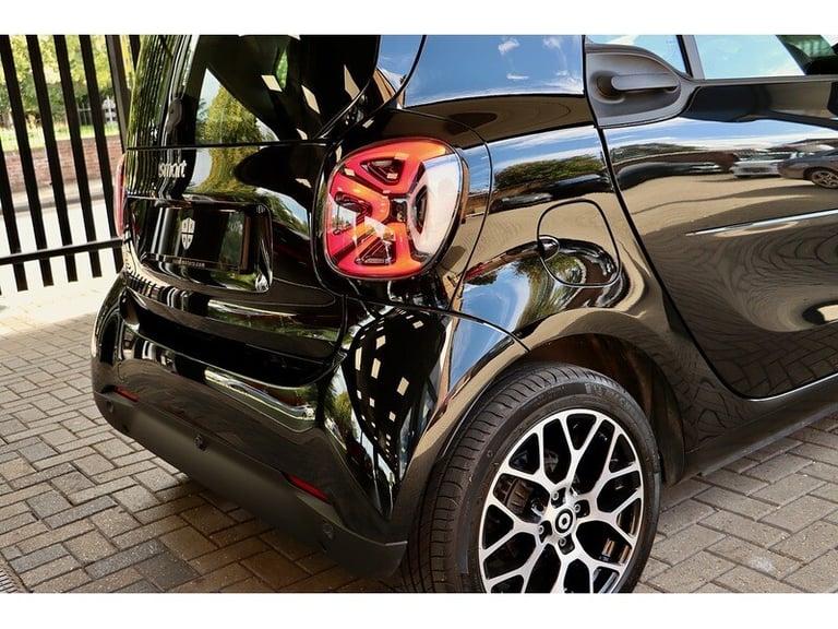 2023 smart fortwo 17.6kWh Prime Exclusive Coupe 2dr Electric Auto (22kW Charger) (82 ps) Coupe El...