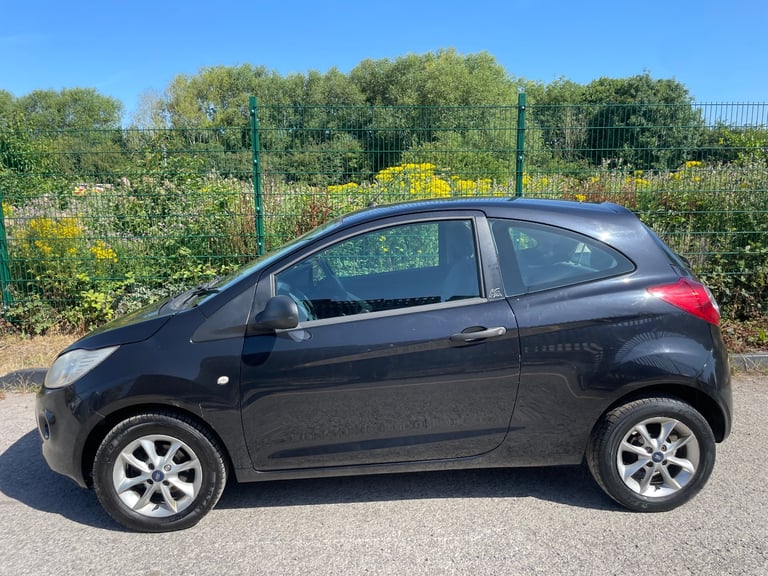 FORD KA 1.2 STUDIO CONNECT S/S 64 REG BLACK 3 DOOR MOT APRIL 15TH 2026 TAX £35 LOW INSURANCE 50+MPG