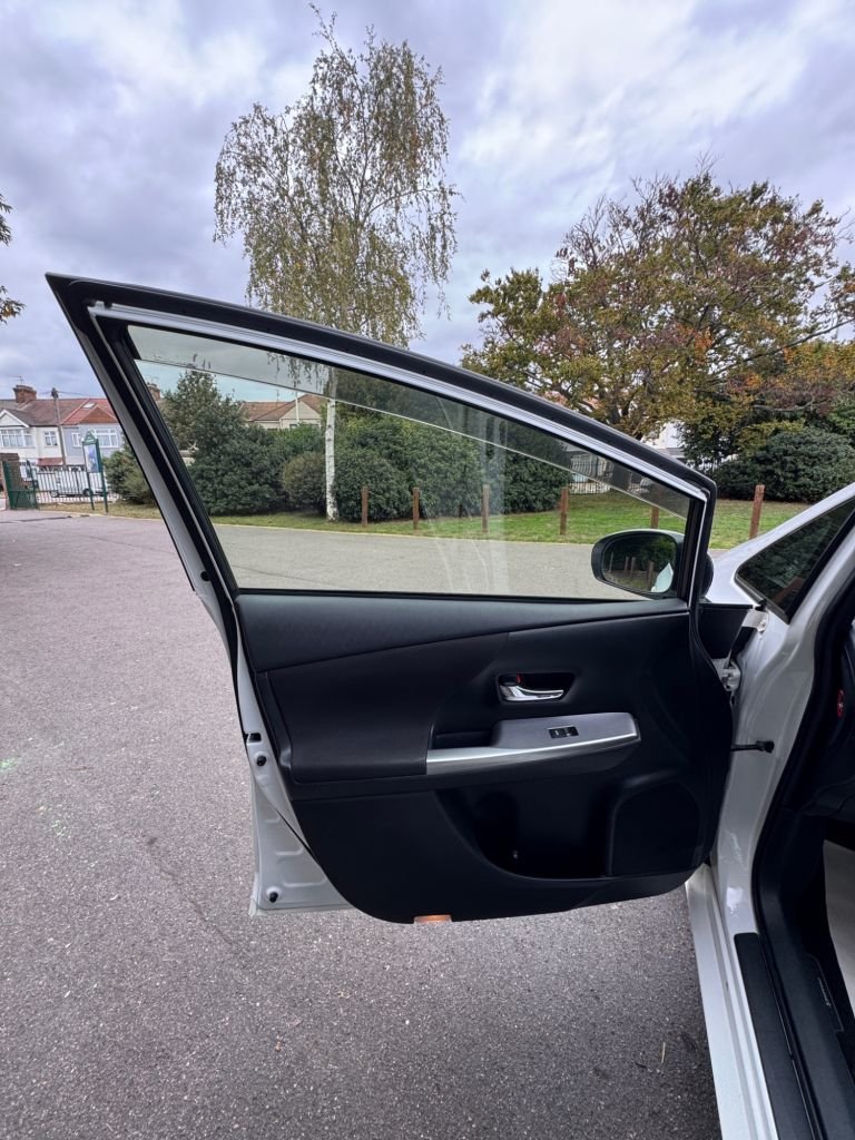 2022 Toyota Prius+ 1.8 VVTi Excel+ 5dr CVT Auto MPV PETROL/ELECTRIC Automatic