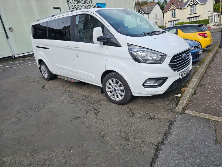 Ford, TOURNEO CUSTOM, MPV, 9 SEATS, 2023, Manual, 1996 (cc), 4 doors