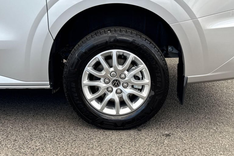 2025 Volkswagen Transporter 160kW 65kWh Commerce Pro Van Auto Van Automatic