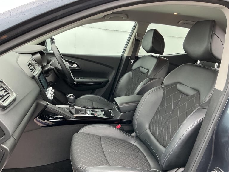 2020 Renault Kadjar 1.3 TCE Iconic 5dr HATCHBACK PETROL Manual