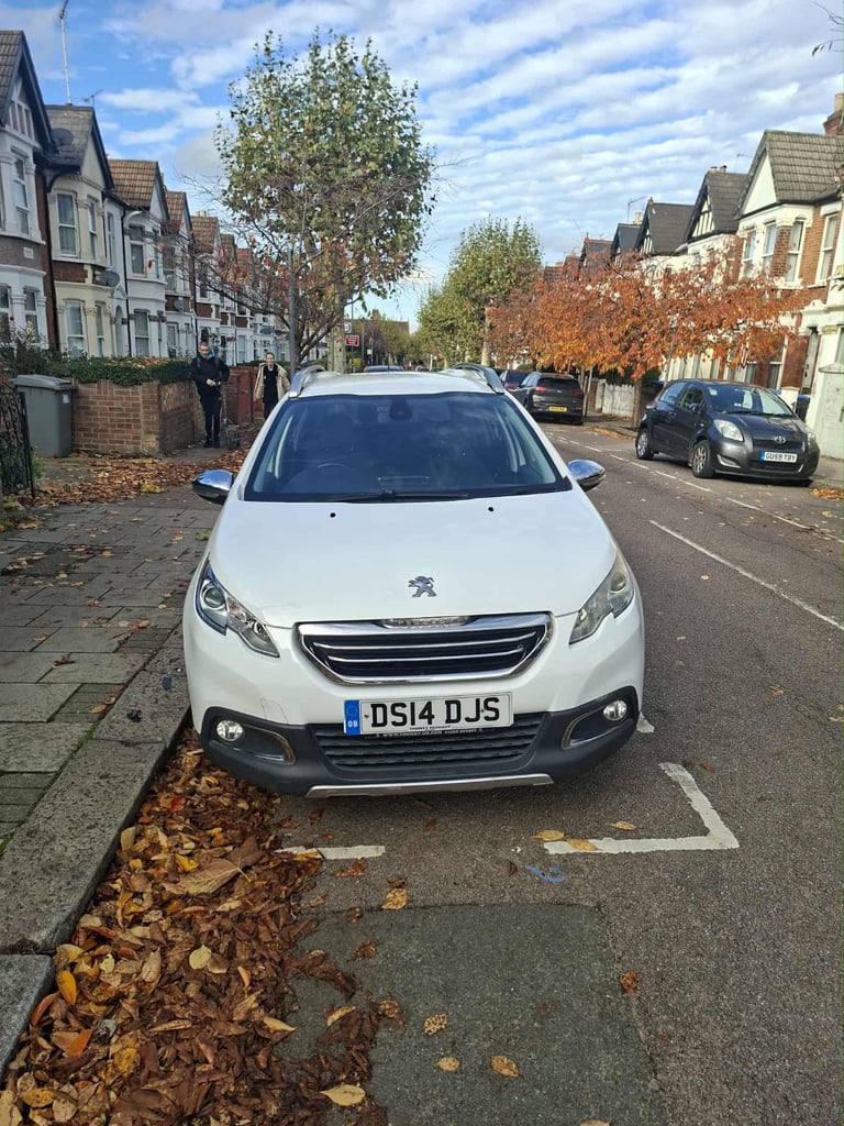 Peugeot, 2008, Hatchback, 2014, Manual, 1199 (cc), 5 doors
