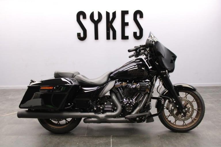 image for 2022 Harley-Davidson FLHXST Touring Street Glide ST in Vivid Black