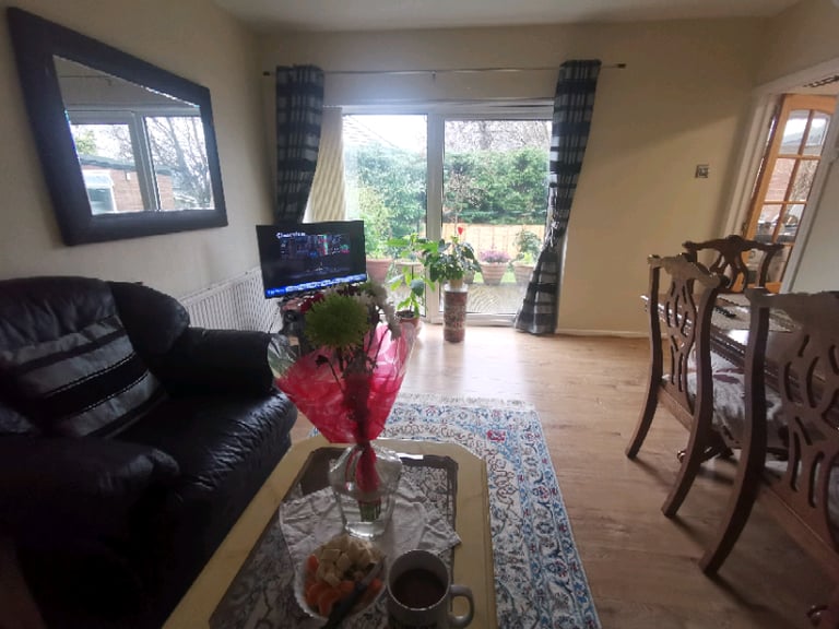 Gorgeous Double / Bedroom available... 🌹🌷🌹 