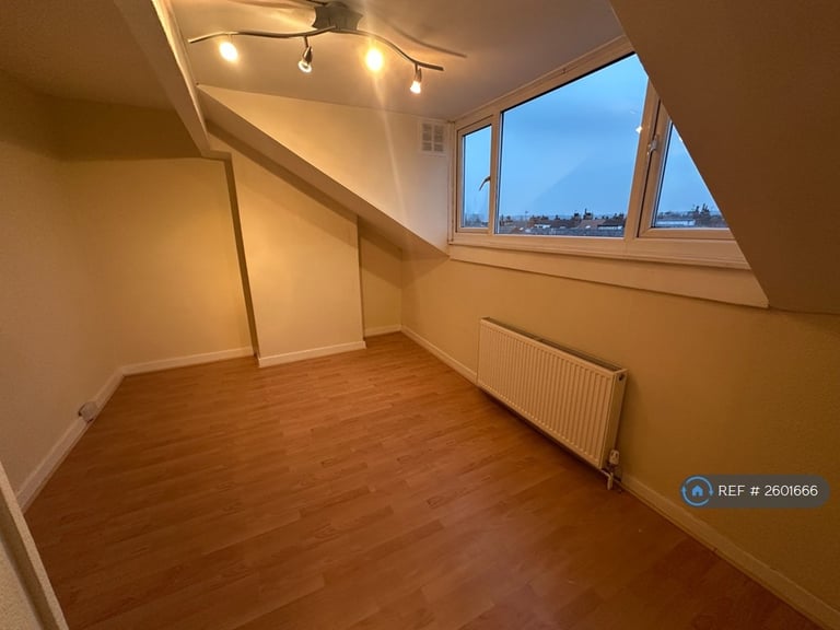 2 bedroom house in Woodlea Mount, Leeds, LS11 (2 bed) (#2601666)