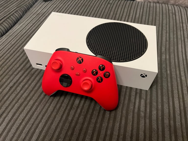 image for Xbox Series S (with controller and cables)