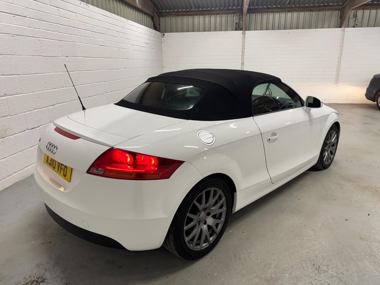 AUDI TT 1.8 TFSI White Manual Petrol 2010