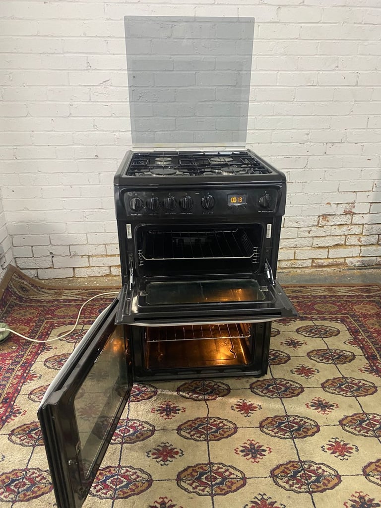HotPoint Black 60CM Gas Cooker With Oven/Grill