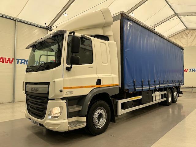 image for DAF CF 330 6x2 Rear Lift Sleeper Cab Curtainsider 