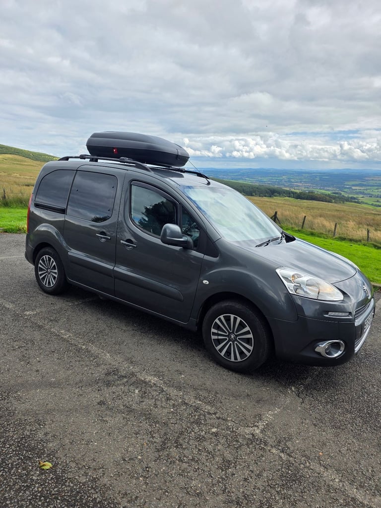 2015 PEUGEOT DAY / CAMPERVAN . 63K Miles.