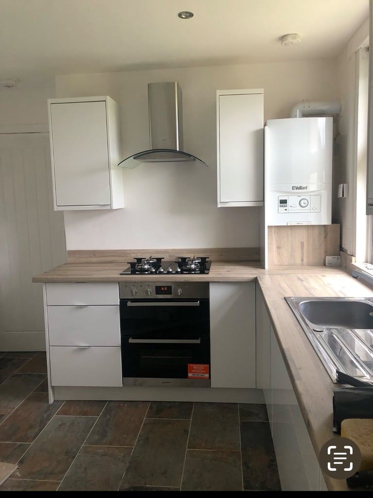 Lovely unfurnished 2 bedroom flat a Lawside Rosd 