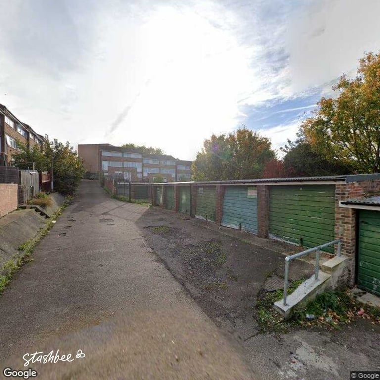 Garage to rent in Chatham (ME4) | Stashbee