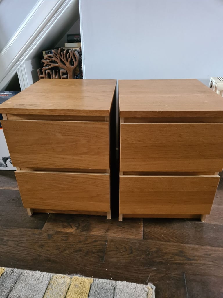 Bedside cabinets