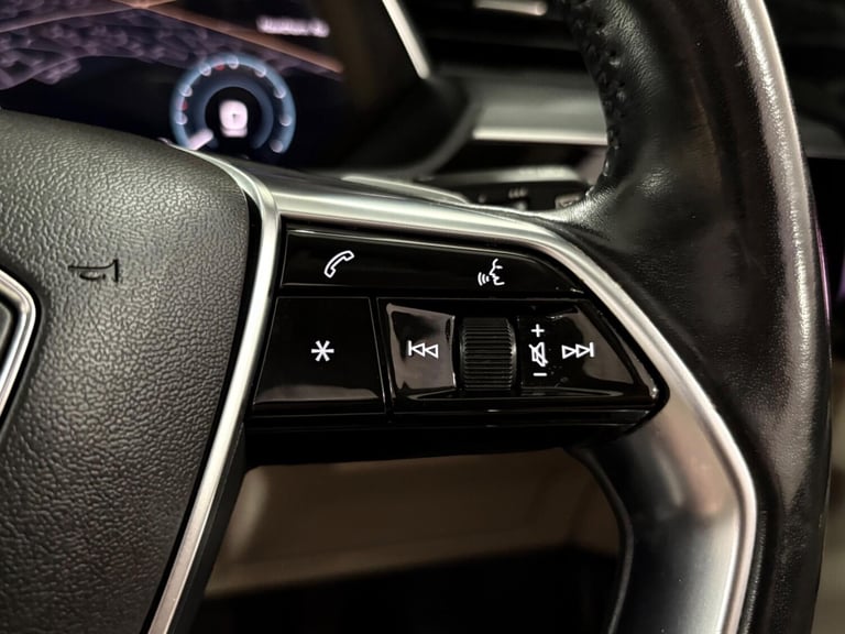  Audi e-tron 55 Launch Edition Auto quattro 5dr 95kWh Electric Automatic