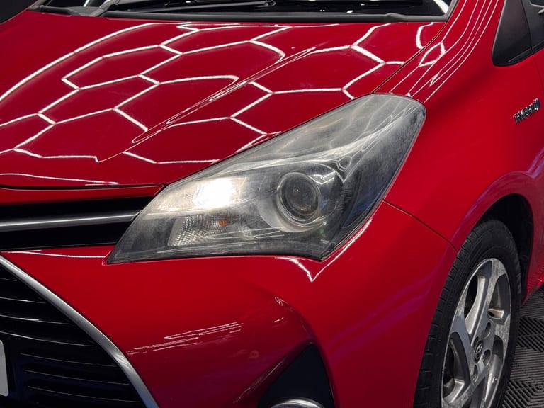 2015 Toyota Yaris 1.5 Hybrid Icon 5dr CVT HATCHBACK PETROL/ELECTRIC Automatic