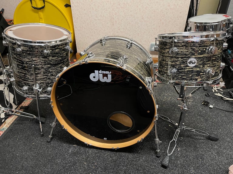 image for DW Collectors Series Drums with Hardcases