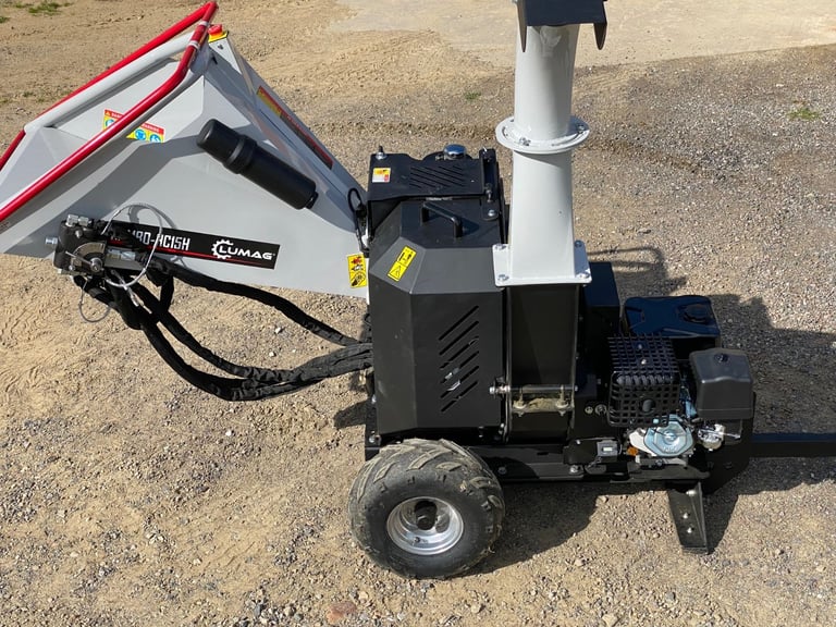 NTH Wood chipper and log splitter hire