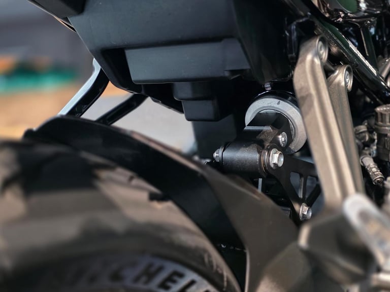 2018 KAWASAKI ZR Z900 RS 1 OWNER 4,900 MILE'S 
