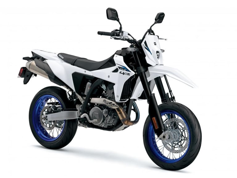 2025 Suzuki DR-Z4SM  2025 DRZ400SM