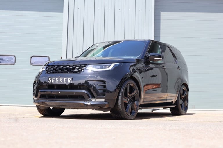 2024 Land Rover Discovery COMMERCIAL DYNAMIC HSE WITH A REAR SEAT CONVERSION styled by seeker Pan...