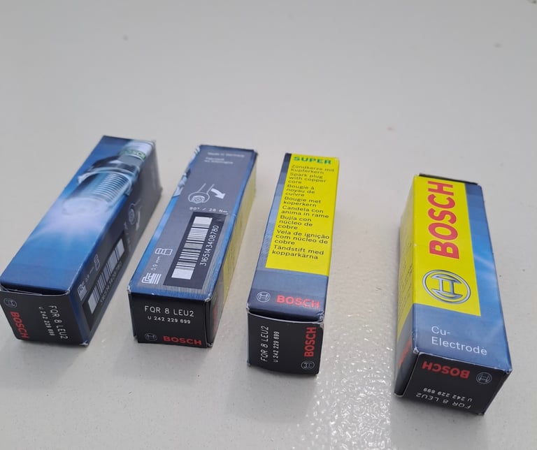 4 x Bosch spark plugs FQR 8 LEU2.  Brand new