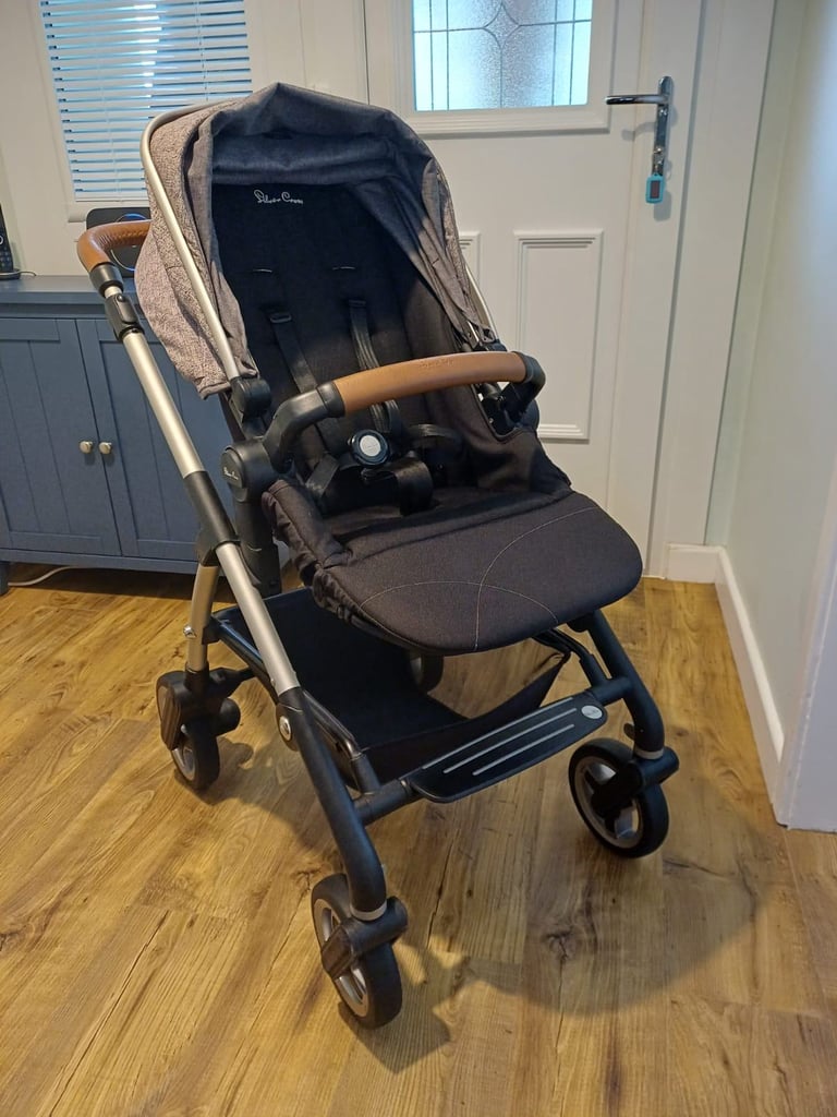 Silvercross Simplicity Pram and Car Seat Bundle